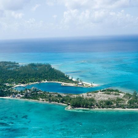 Cape Eleuthera Resort & Marina Freetown Exteriör bild