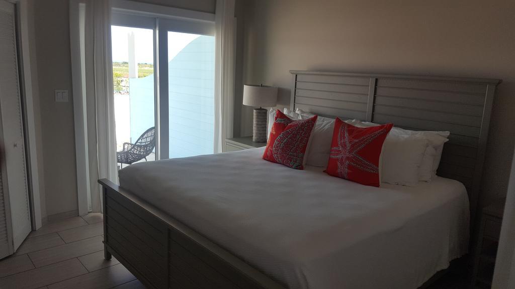 Cape Eleuthera Resort & Marina Freetown Exteriör bild