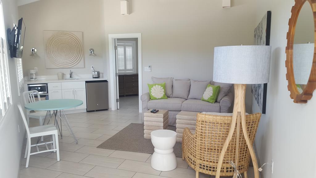 Cape Eleuthera Resort & Marina Freetown Exteriör bild