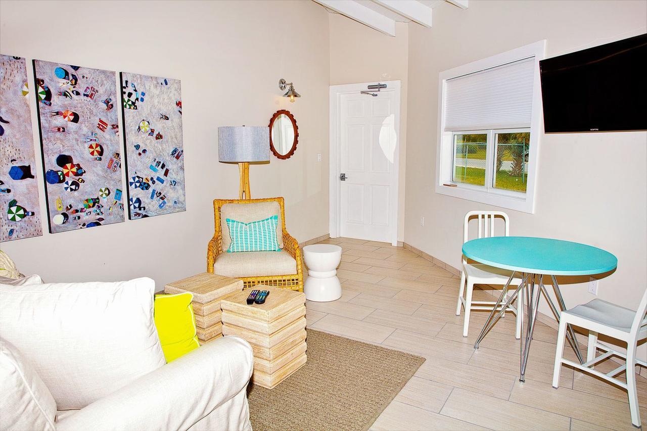 Cape Eleuthera Resort & Marina Freetown Exteriör bild