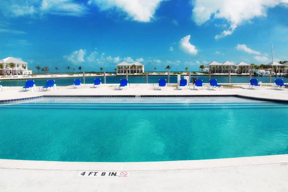 Cape Eleuthera Resort & Marina Freetown Exteriör bild